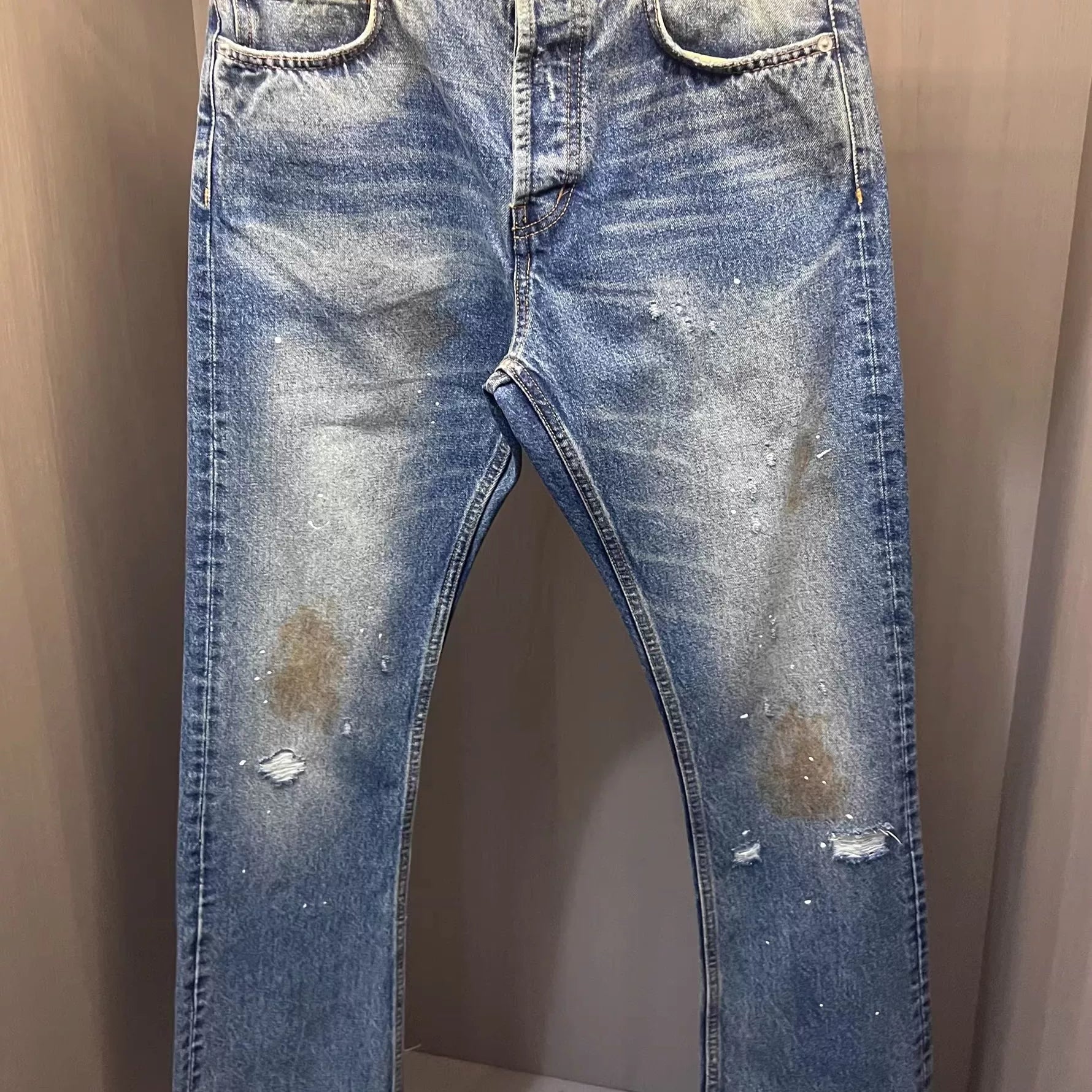 OC produces erd style blue burn damaged washed Vibe jeans for men, American high street ripped micro pull pants